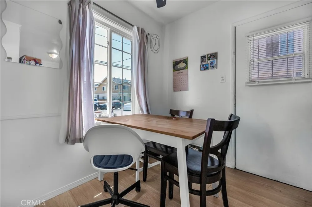 15725 La Salle Avenue Gardena, CA 90247