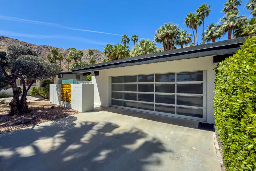 819 High Road Palm Springs, CA 92262