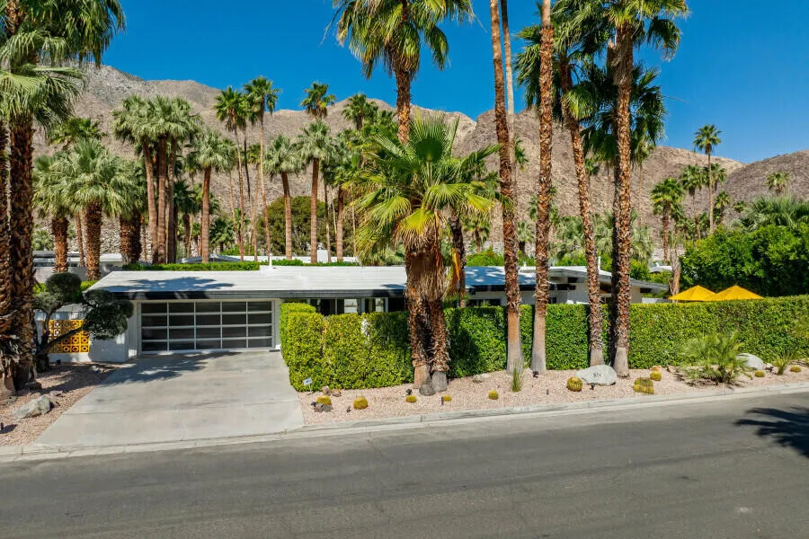 819 High Road Palm Springs, CA 92262