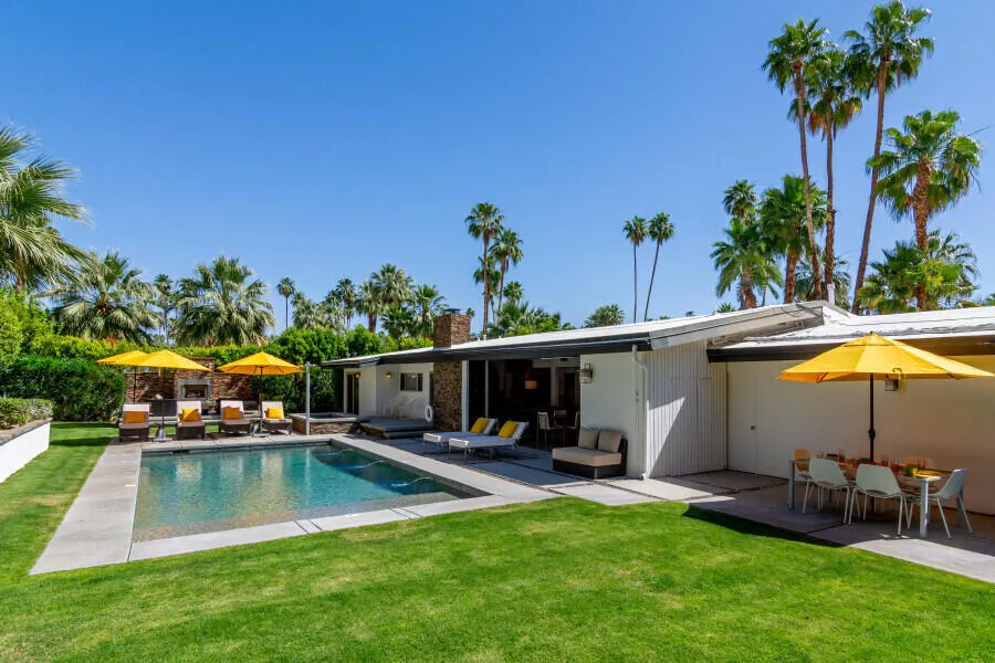 819 High Road Palm Springs, CA 92262