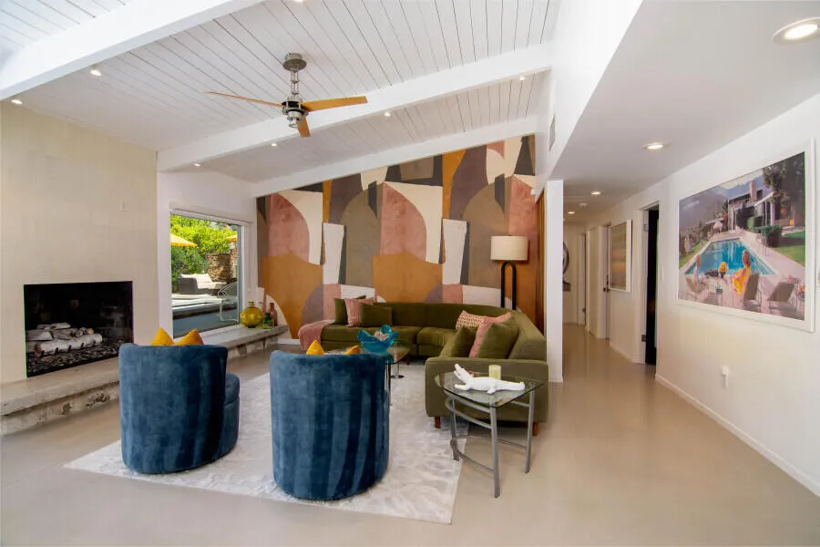 819 High Road Palm Springs, CA 92262