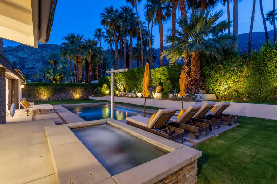 819 High Road Palm Springs, CA 92262