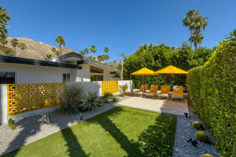 819 High Road Palm Springs, CA 92262