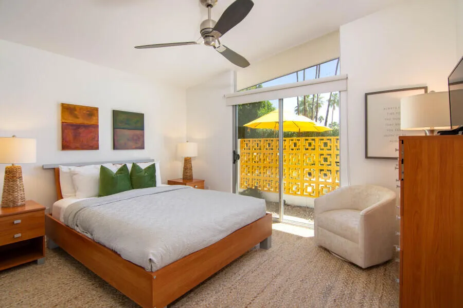 819 High Road Palm Springs, CA 92262