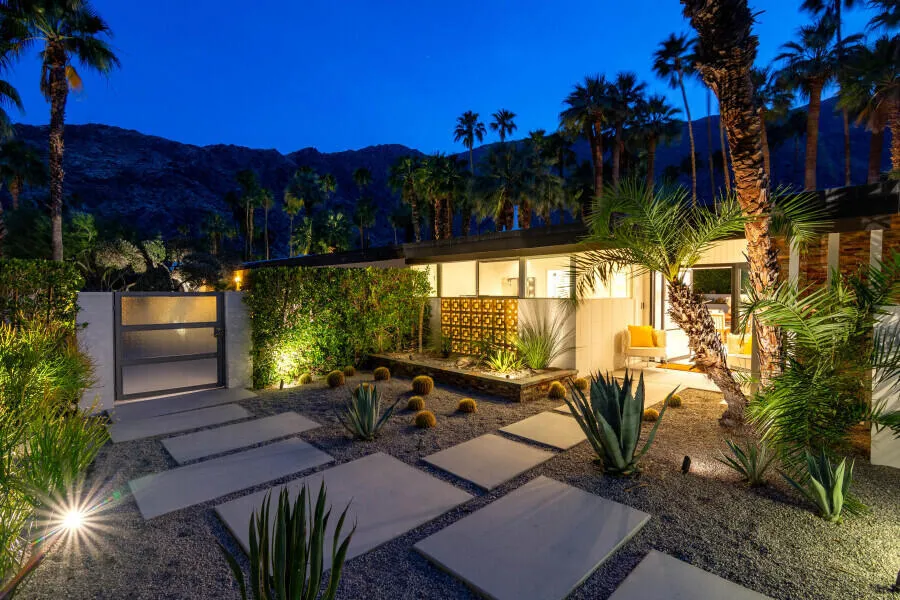 819 High Road Palm Springs, CA 92262