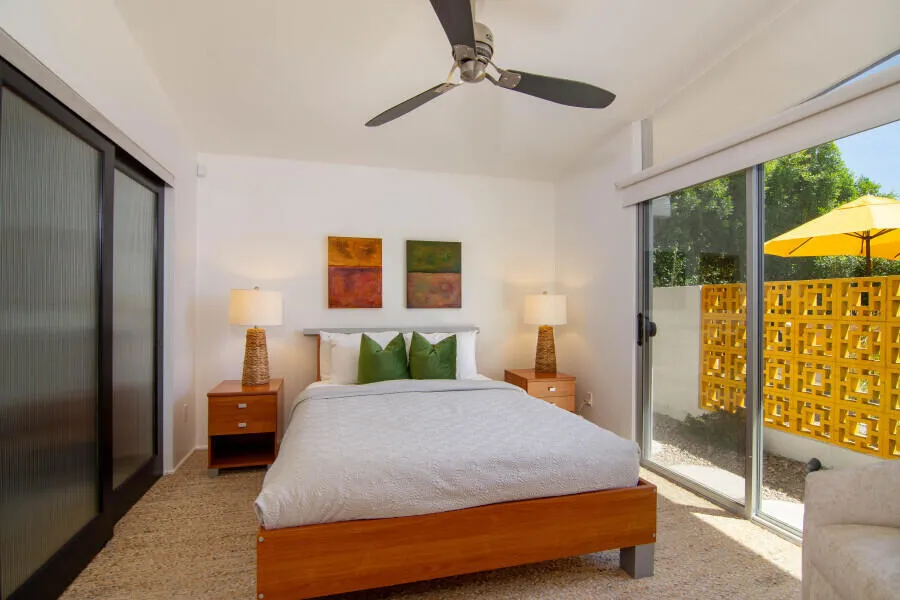 819 High Road Palm Springs, CA 92262