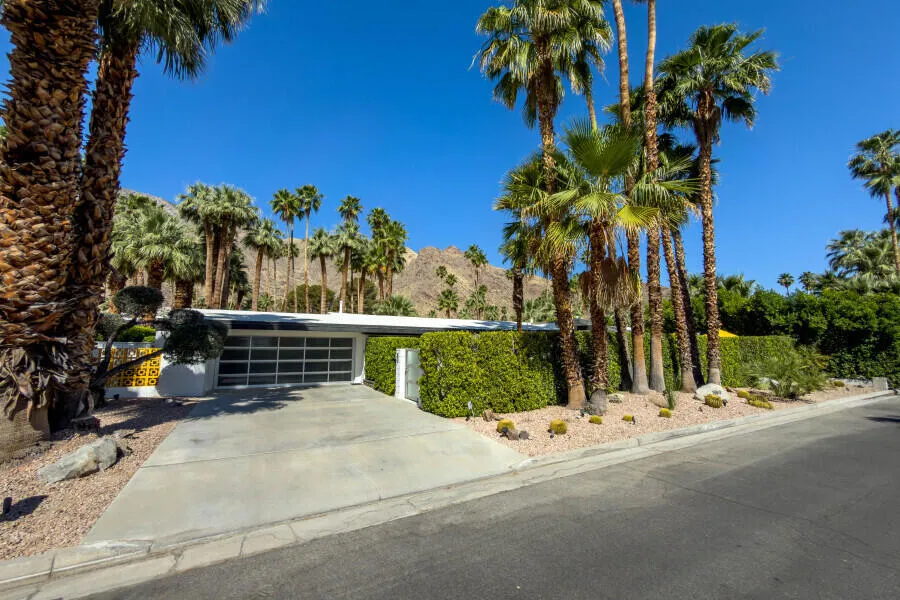 819 High Road Palm Springs, CA 92262