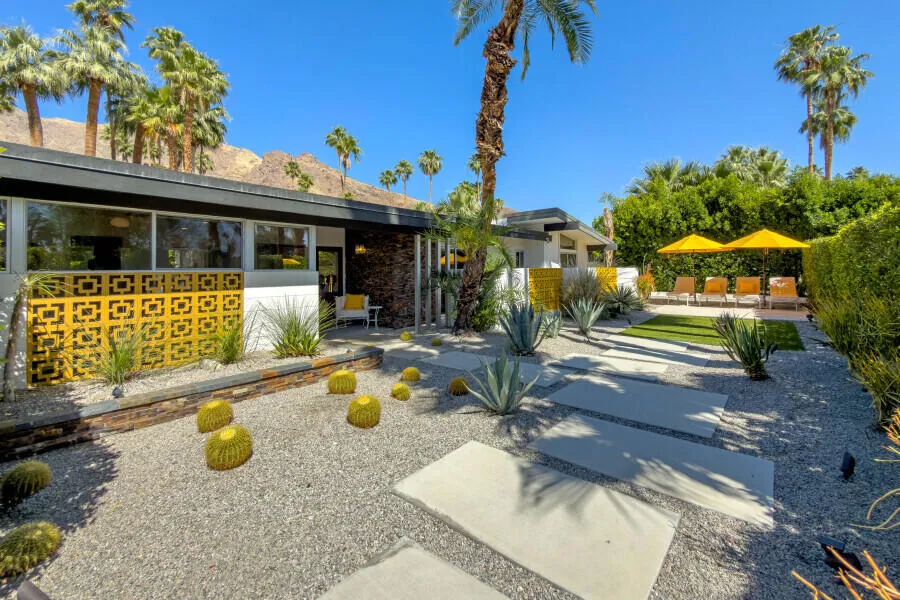 819 High Road Palm Springs, CA 92262