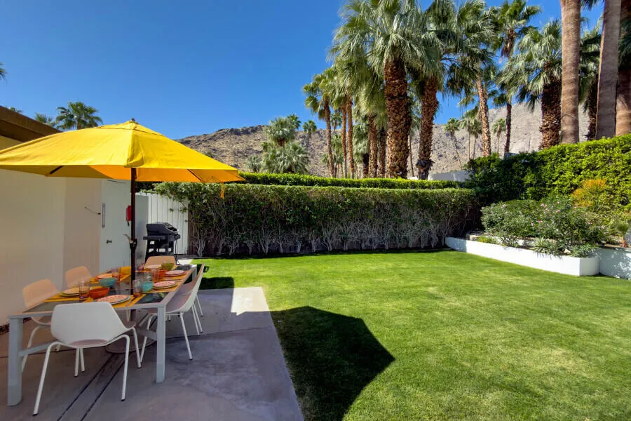 819 High Road Palm Springs, CA 92262