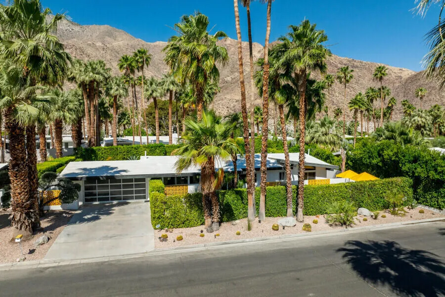 819 High Road Palm Springs, CA 92262