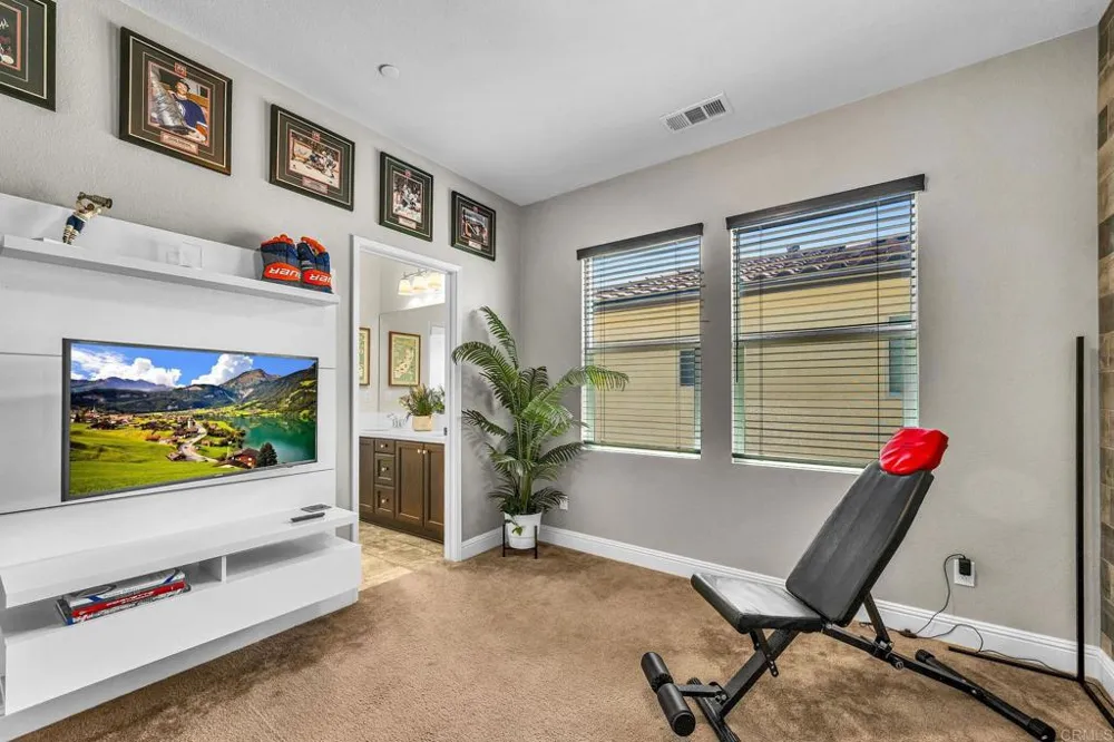 21415 Riding Trail Drive Escondido, CA 92029