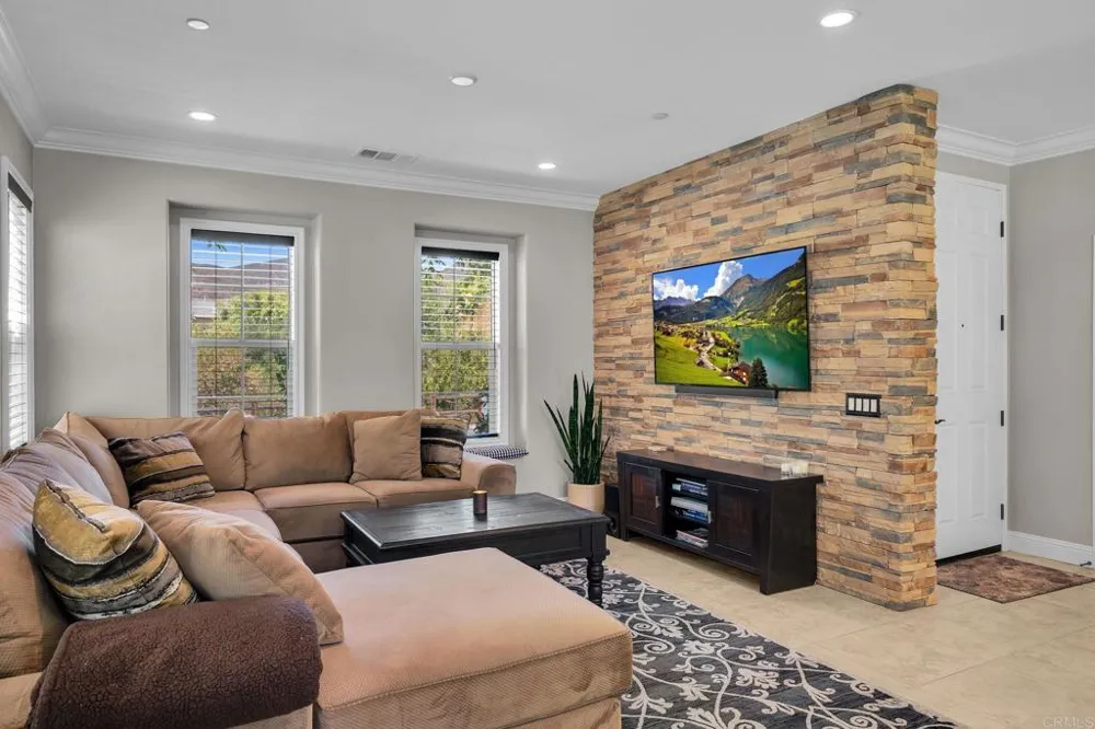 21415 Riding Trail Drive Escondido, CA 92029