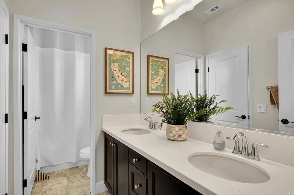 21415 Riding Trail Drive Escondido, CA 92029