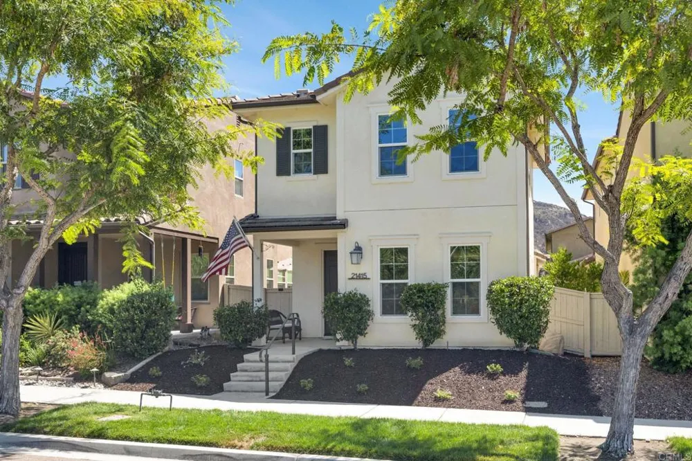 21415 Riding Trail Drive Escondido, CA 92029