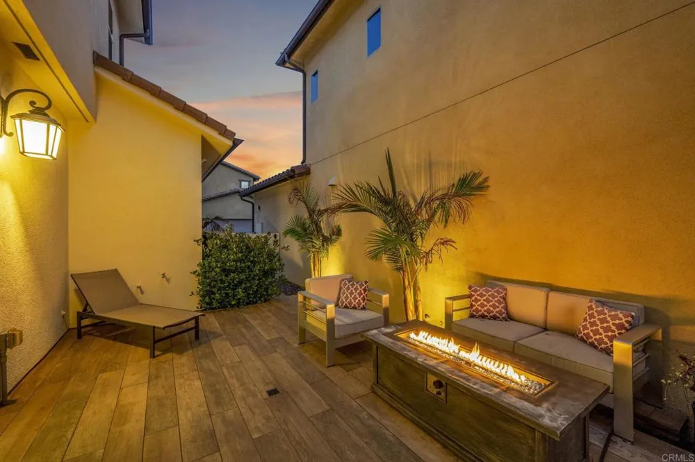 21415 Riding Trail Drive Escondido, CA 92029
