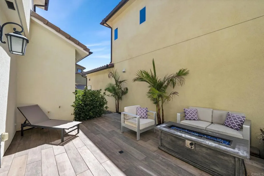 21415 Riding Trail Drive Escondido, CA 92029