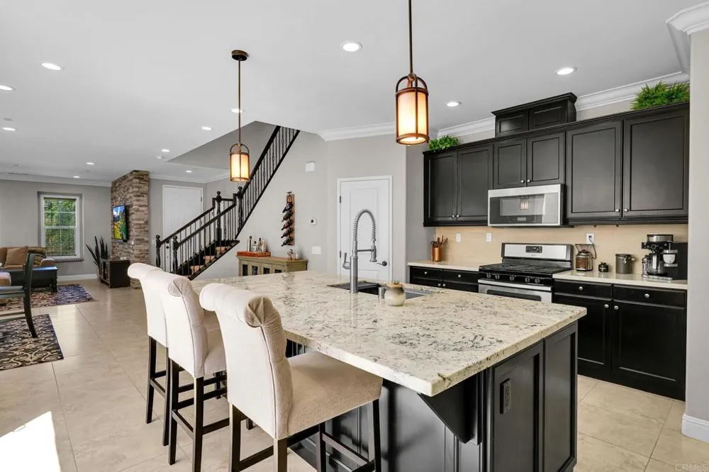 21415 Riding Trail Drive Escondido, CA 92029