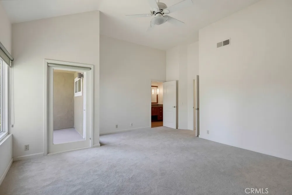 16 Lehigh Aisle Irvine, CA 92612