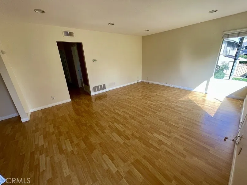 32 Echo Run Irvine, CA 92614