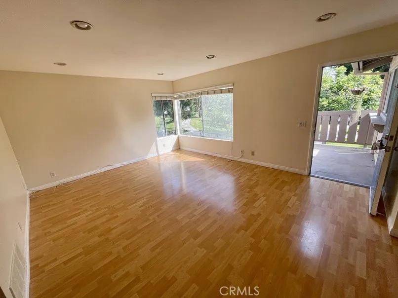 32 Echo Run Irvine, CA 92614
