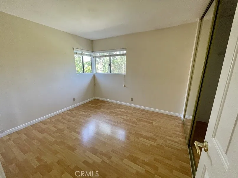 32 Echo Run Irvine, CA 92614