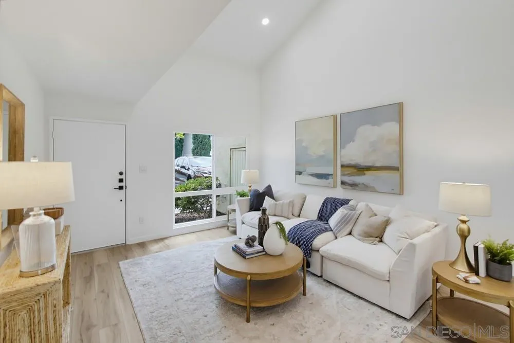 7200 Melody Lane #2 La Mesa, CA 91942