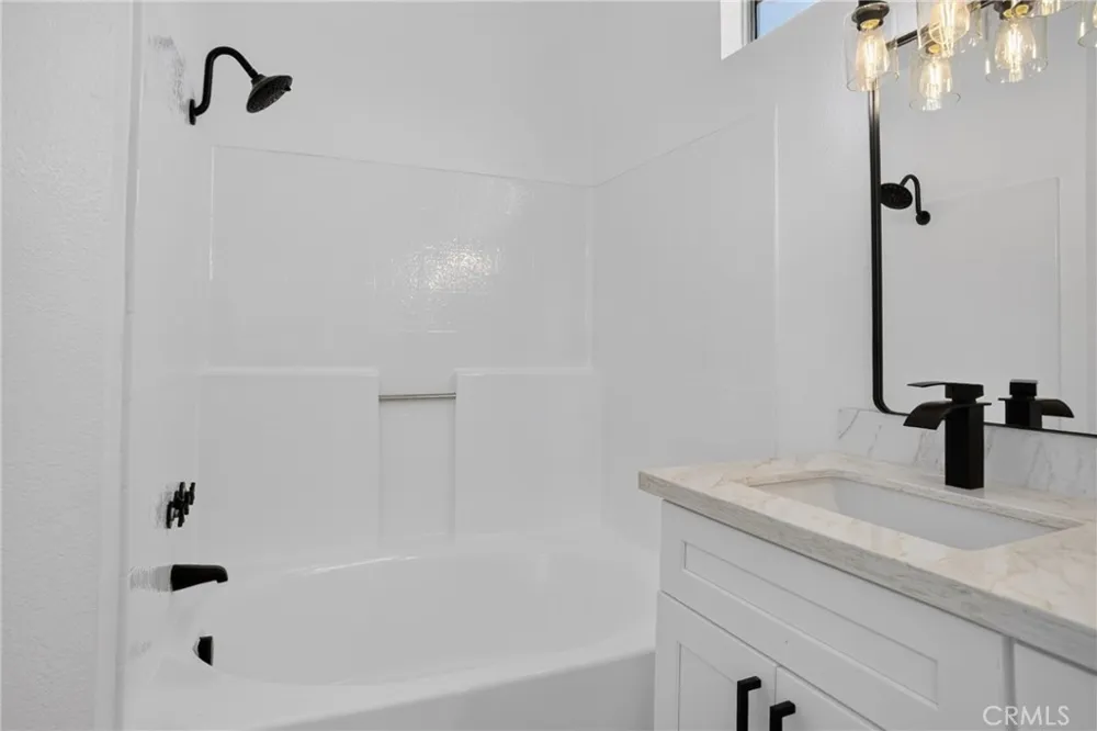 37127 Daisy Street Palmdale, CA 93550
