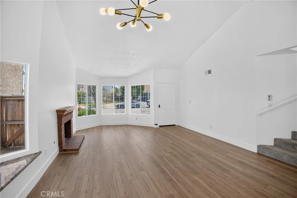37127 Daisy Street Palmdale, CA 93550