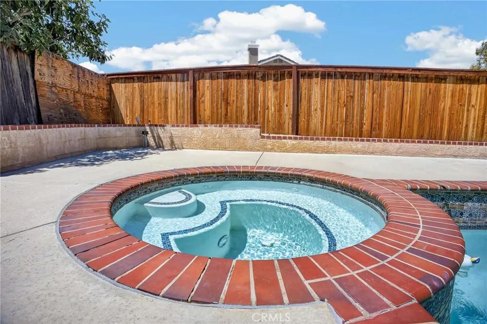 37127 Daisy Street Palmdale, CA 93550