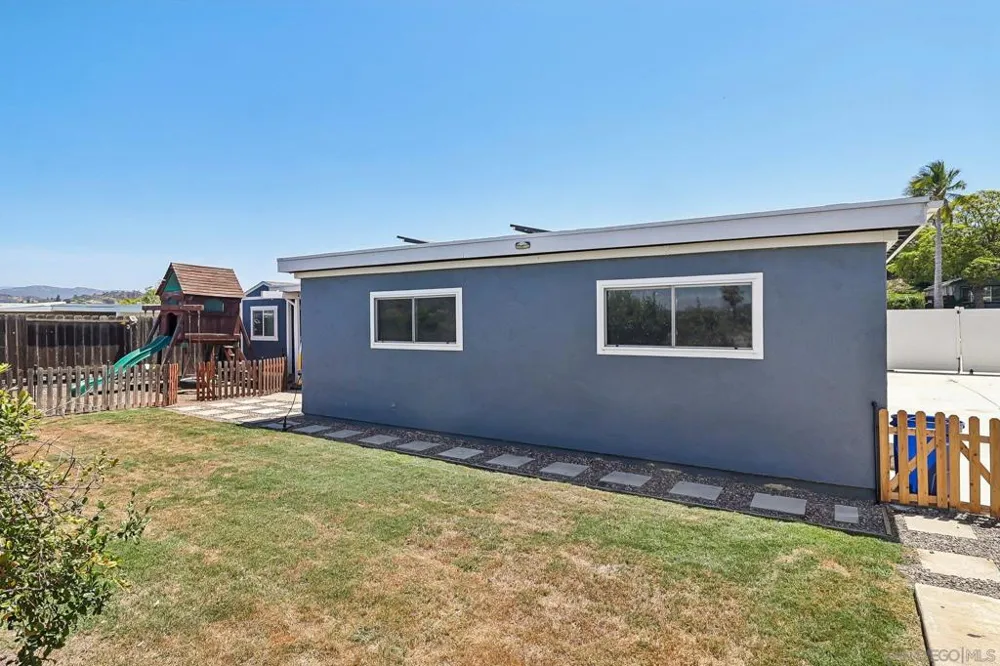 598 Tam O Shanter Dr San Marcos, CA 92069