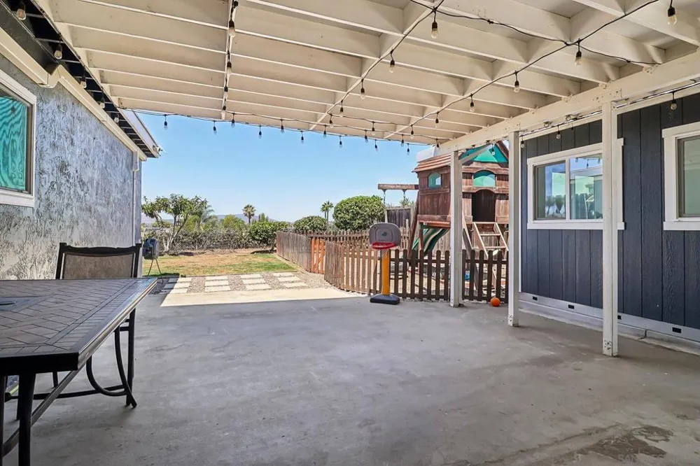 598 Tam O Shanter Dr San Marcos, CA 92069
