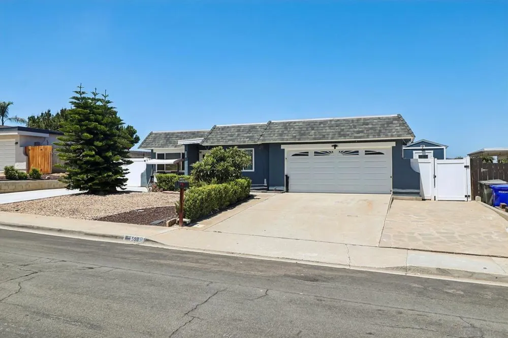 598 Tam O Shanter Dr San Marcos, CA 92069