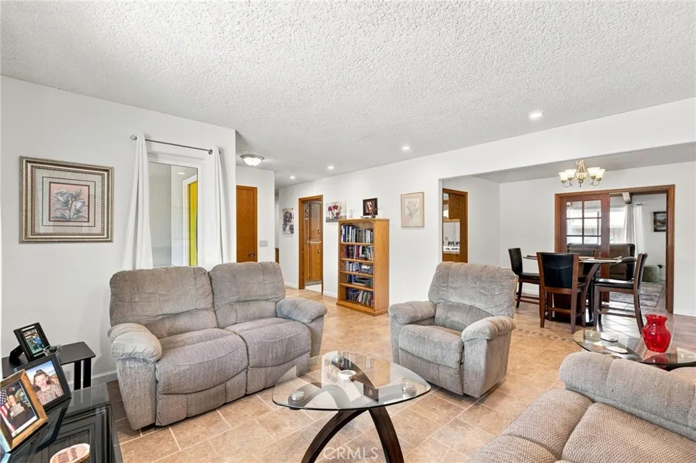 5101 Dewalt Bakersfield, CA 93308