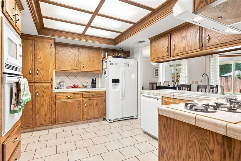 5101 Dewalt Bakersfield, CA 93308