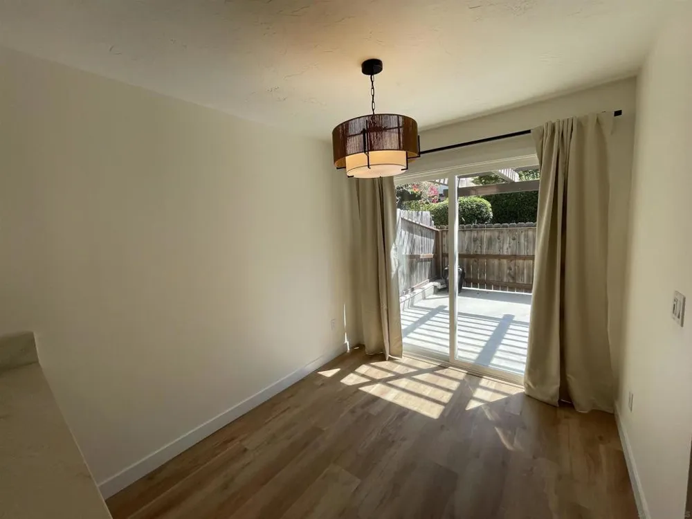 9595 Easter Way #5 San Diego, CA 92121