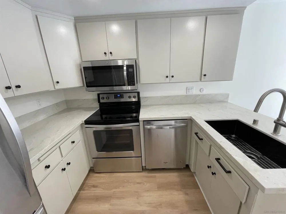 9595 Easter Way #5 San Diego, CA 92121