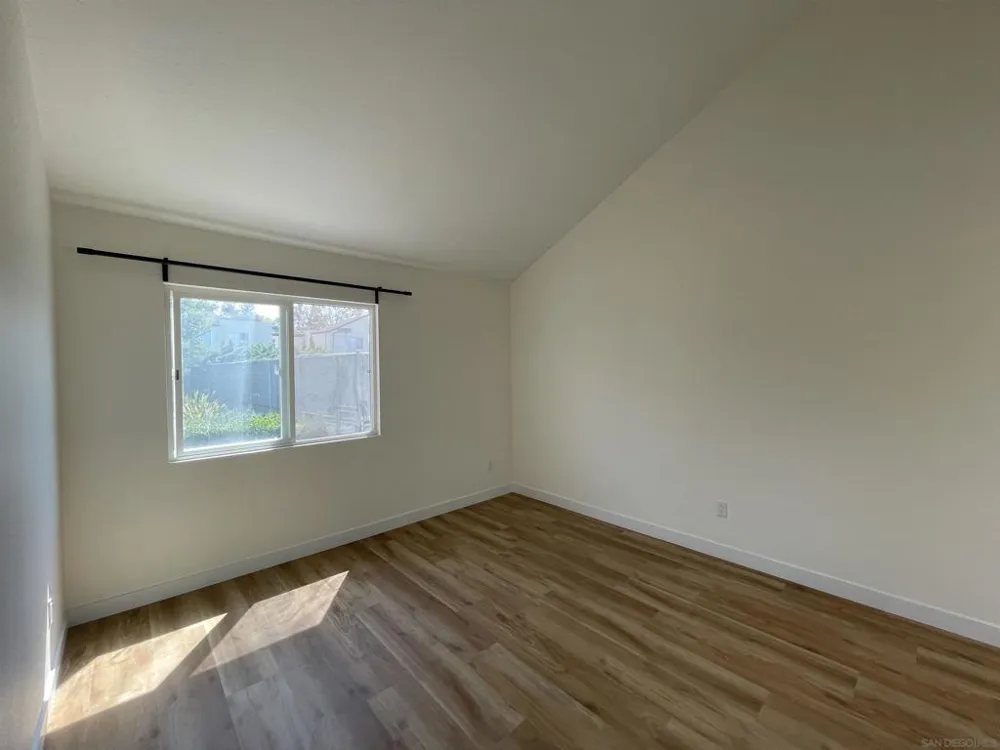 9595 Easter Way #5 San Diego, CA 92121