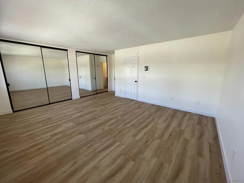 9595 Easter Way #5 San Diego, CA 92121