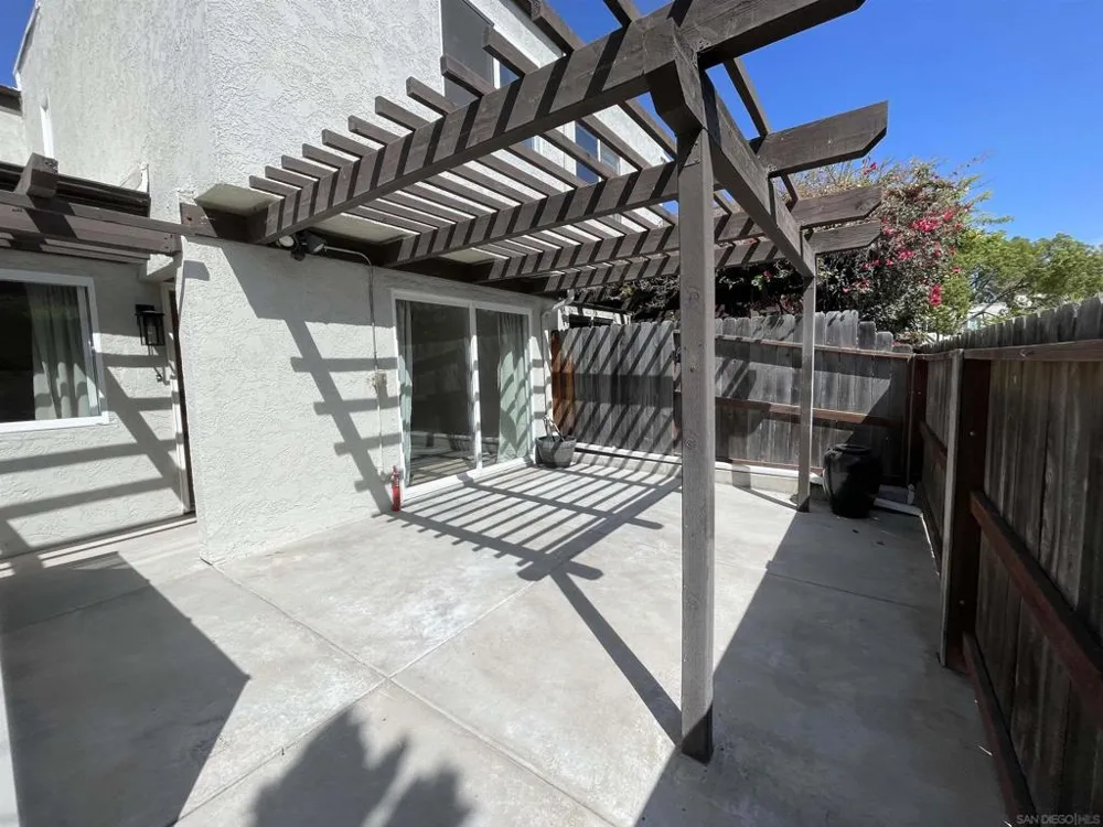 9595 Easter Way #5 San Diego, CA 92121