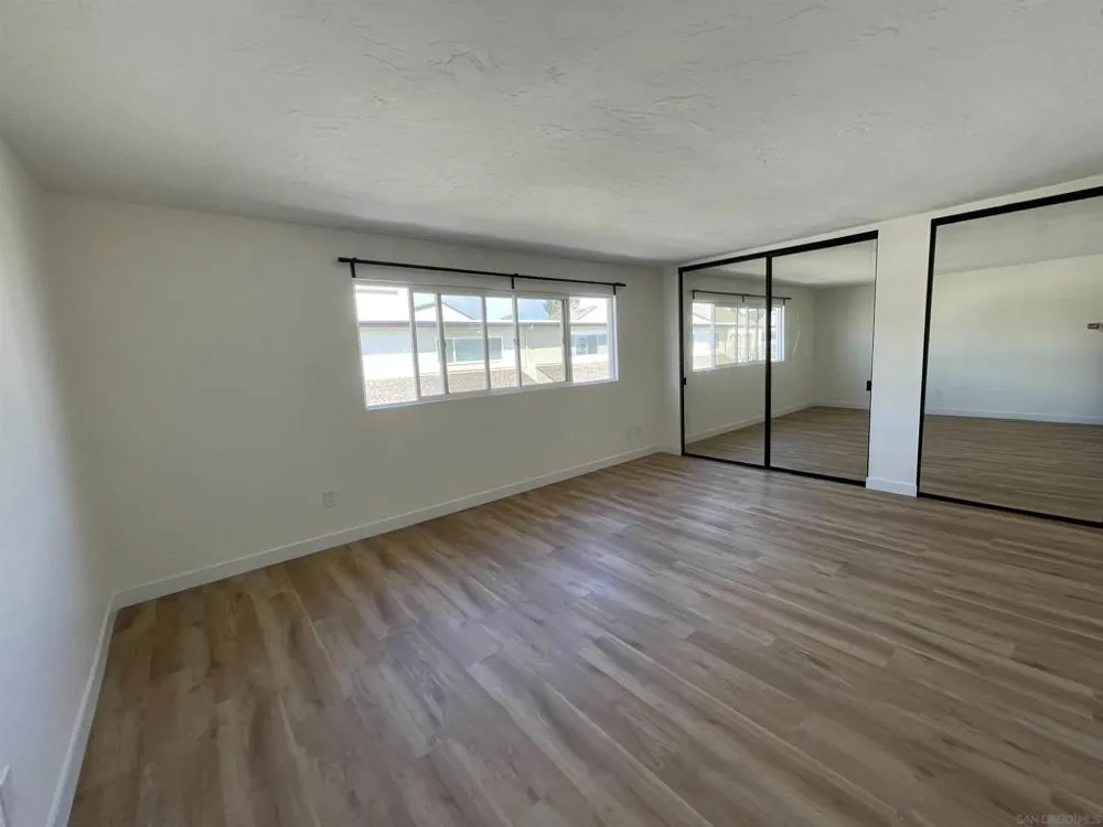 9595 Easter Way #5 San Diego, CA 92121