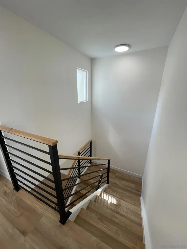 9595 Easter Way #5 San Diego, CA 92121