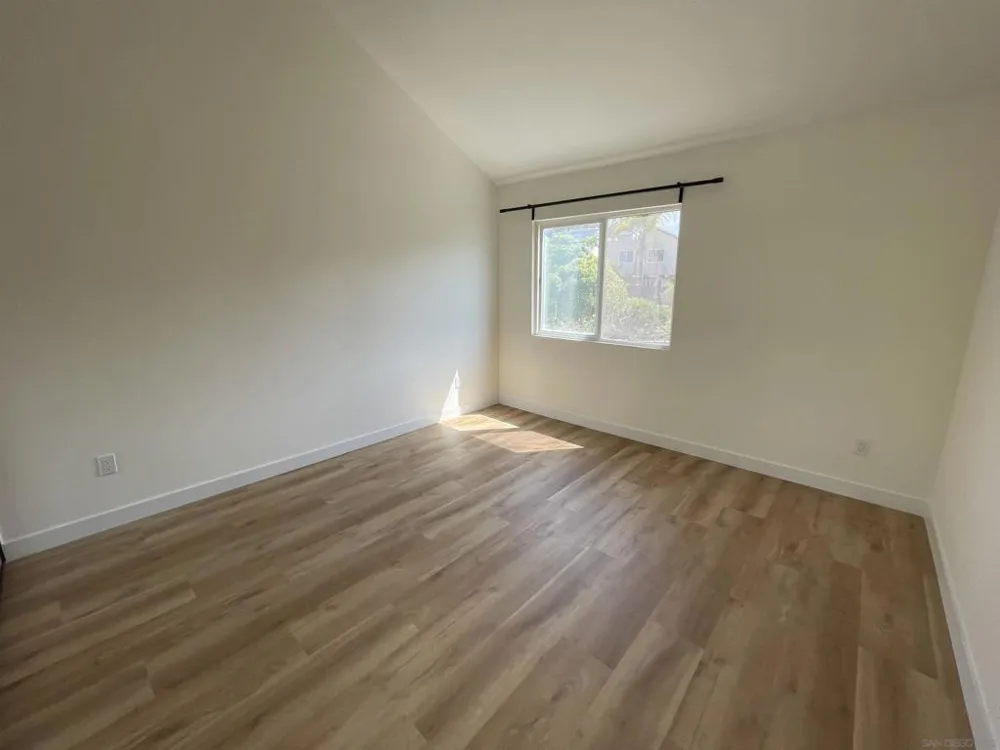 9595 Easter Way #5 San Diego, CA 92121
