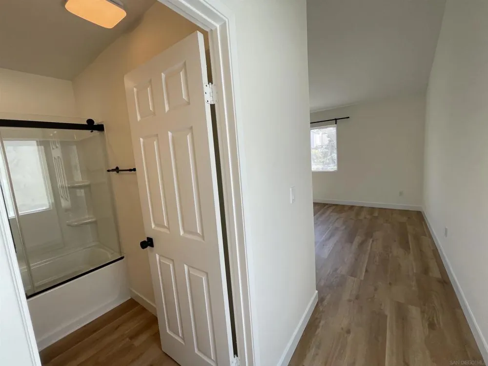 9595 Easter Way #5 San Diego, CA 92121