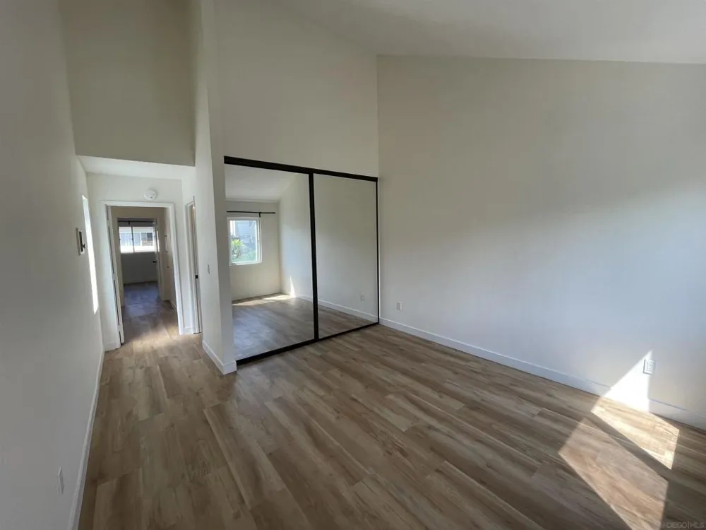 9595 Easter Way #5 San Diego, CA 92121