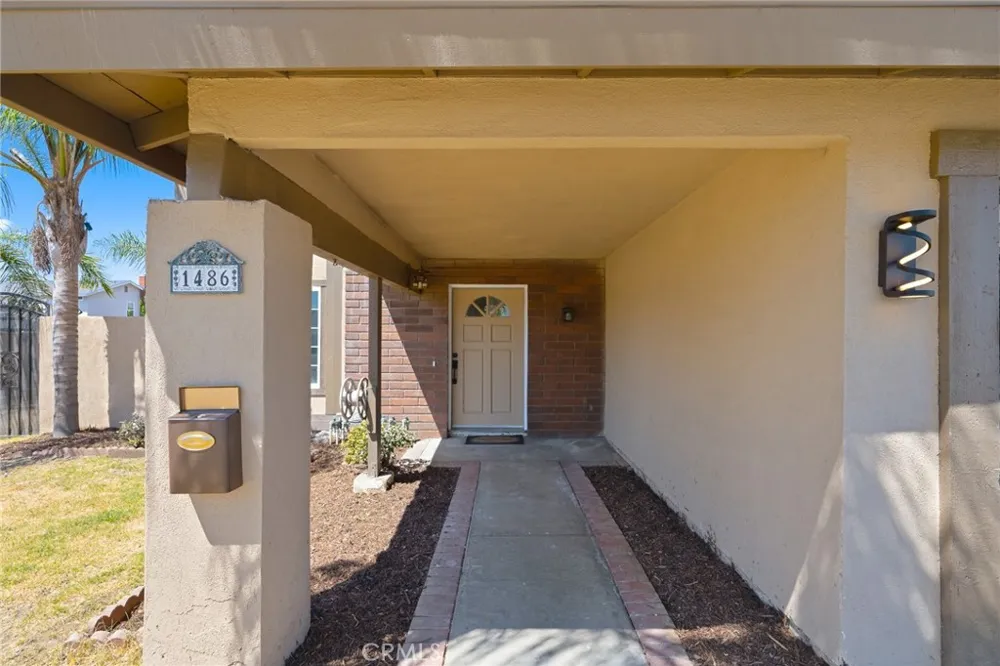 1486 S Cypress Avenue Ontario, CA 91762