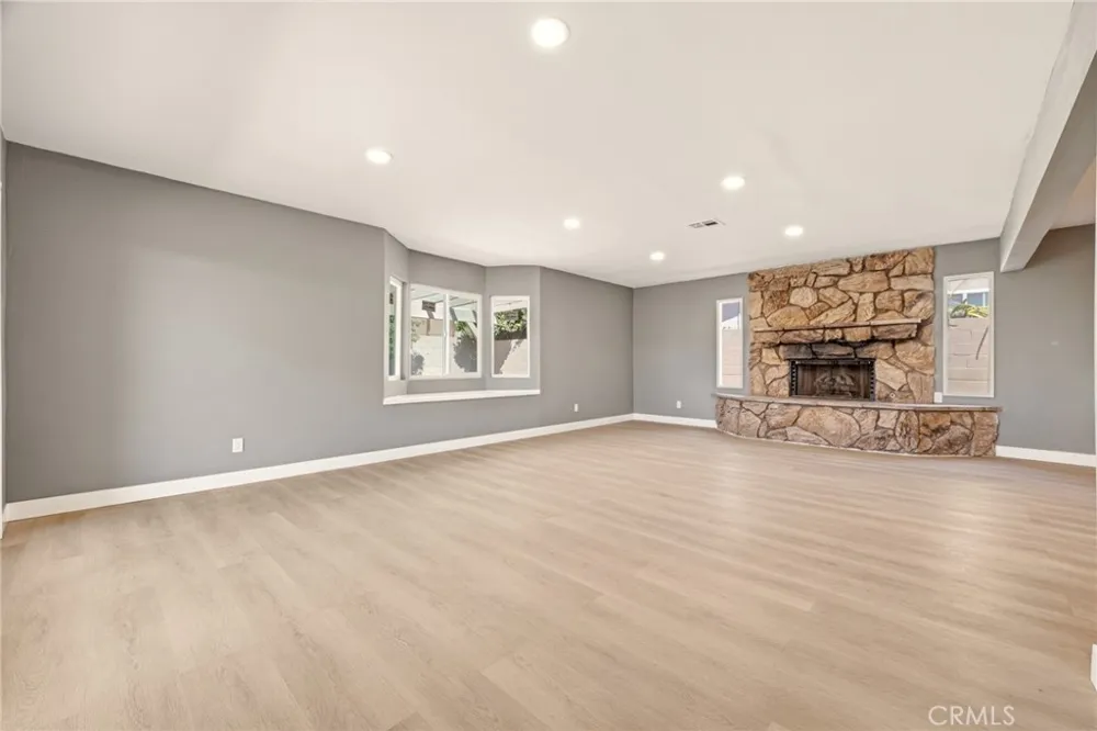 1486 S Cypress Avenue Ontario, CA 91762