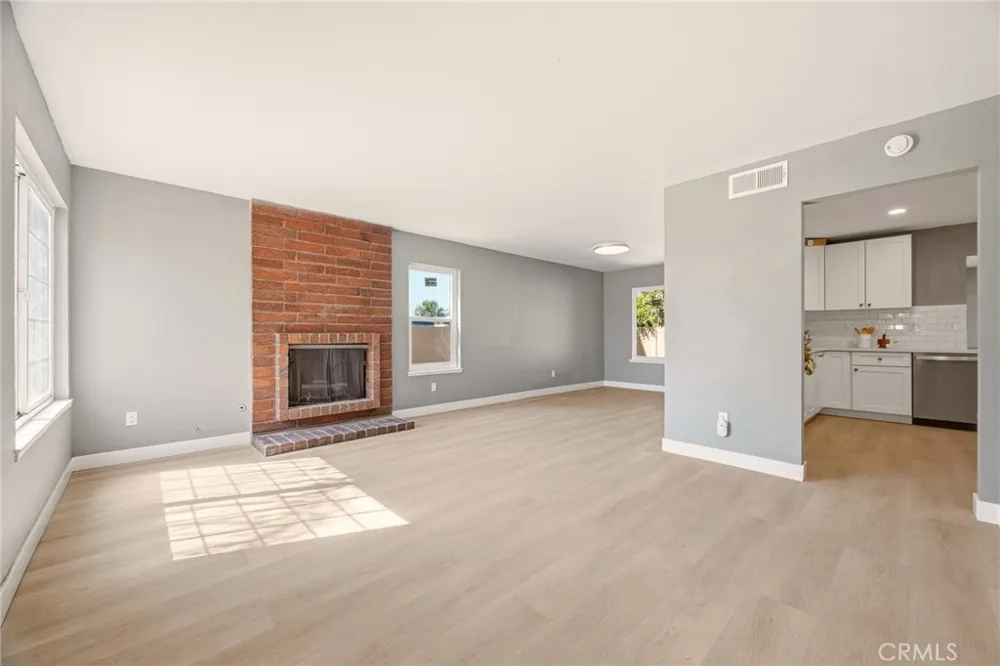 1486 S Cypress Avenue Ontario, CA 91762