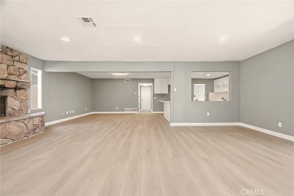 1486 S Cypress Avenue Ontario, CA 91762