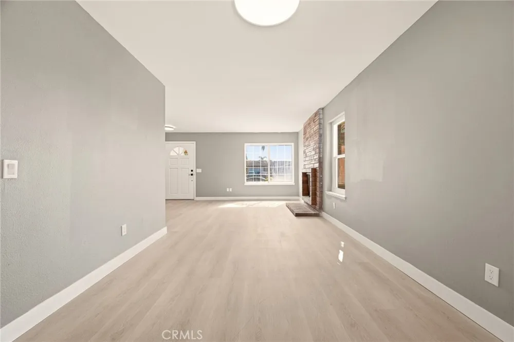 1486 S Cypress Avenue Ontario, CA 91762