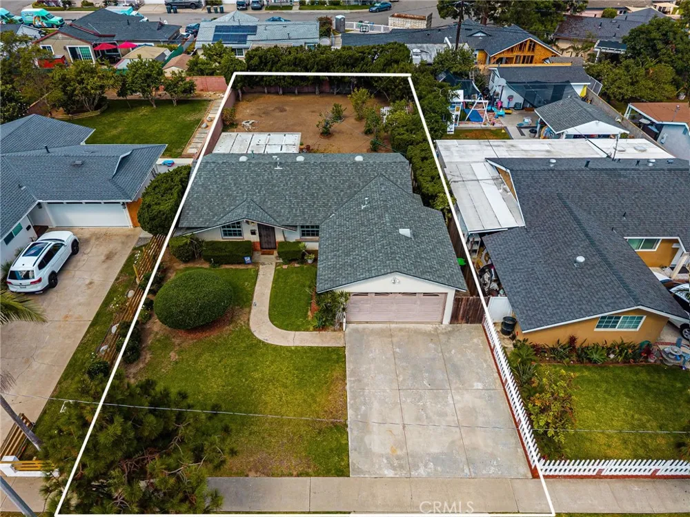 2211 Meyer Costa Mesa, CA 92627